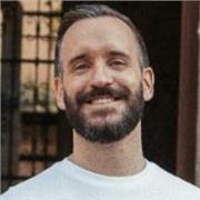 Native English Speaker living in Valencia. Online lessons for students B1 level and above